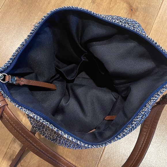 ♻️The Sak Sequoia Crochet Hobo Bag LIKE NEW - Picture 10 of 10